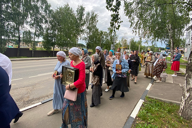 Крестный ход в Лунево