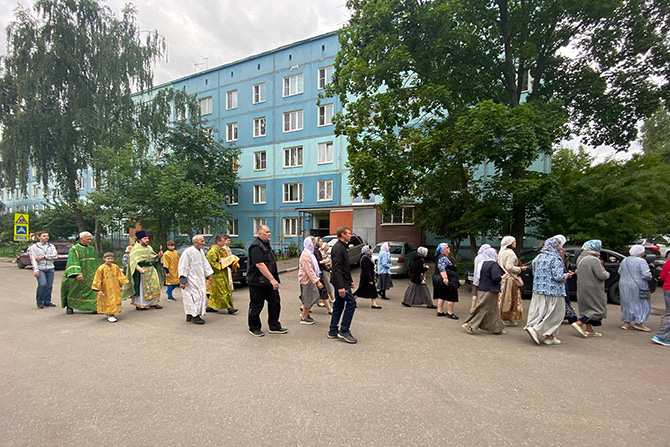 Крестный ход в Лунево