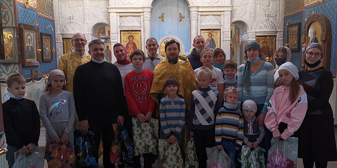 «Согреем детские сердца»