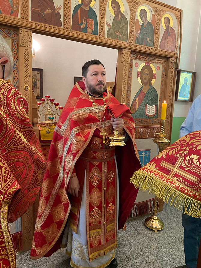 Первая Литургия в храме-часовне 3