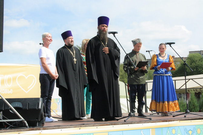 Казаки во славу родного края