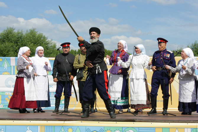 Казаки во славу родного края