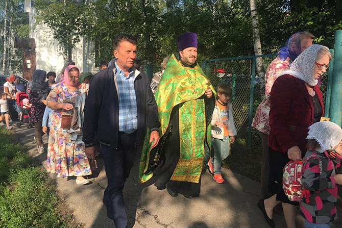 Крестный ход в Лунево