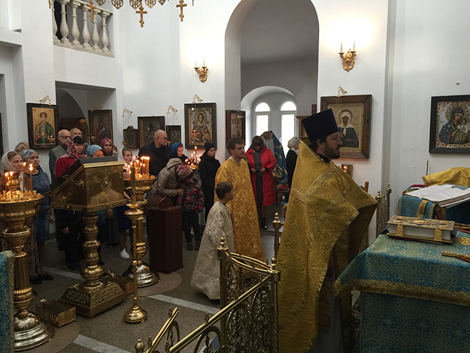 Постоянные прихожане храма