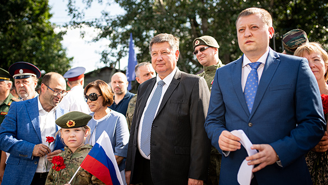 Памятник герою войны