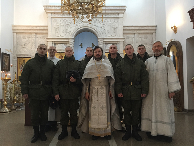 Таинство состоялось в домовой церкви иконы Божией Матери «Знамение»