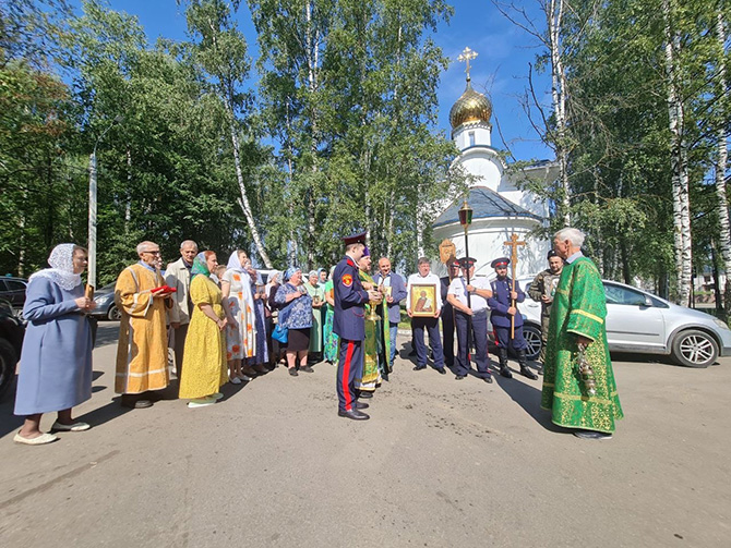 Казачий крестный ход в Лунево