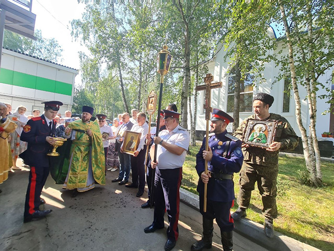 Казачий крестный ход в Лунево
